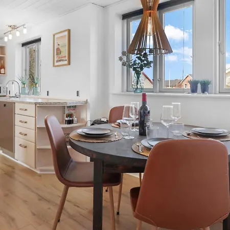 Ferienhaus Moderne Til 6 Personer Med Aktiviteter Sj722 *