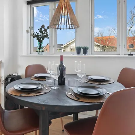 Moderne Til 6 Personer Med Aktiviteter Sj722 別荘 Harboør